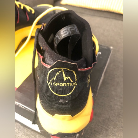 Women’s La Sportiva mountain running sneakers - Picture 7 of 8